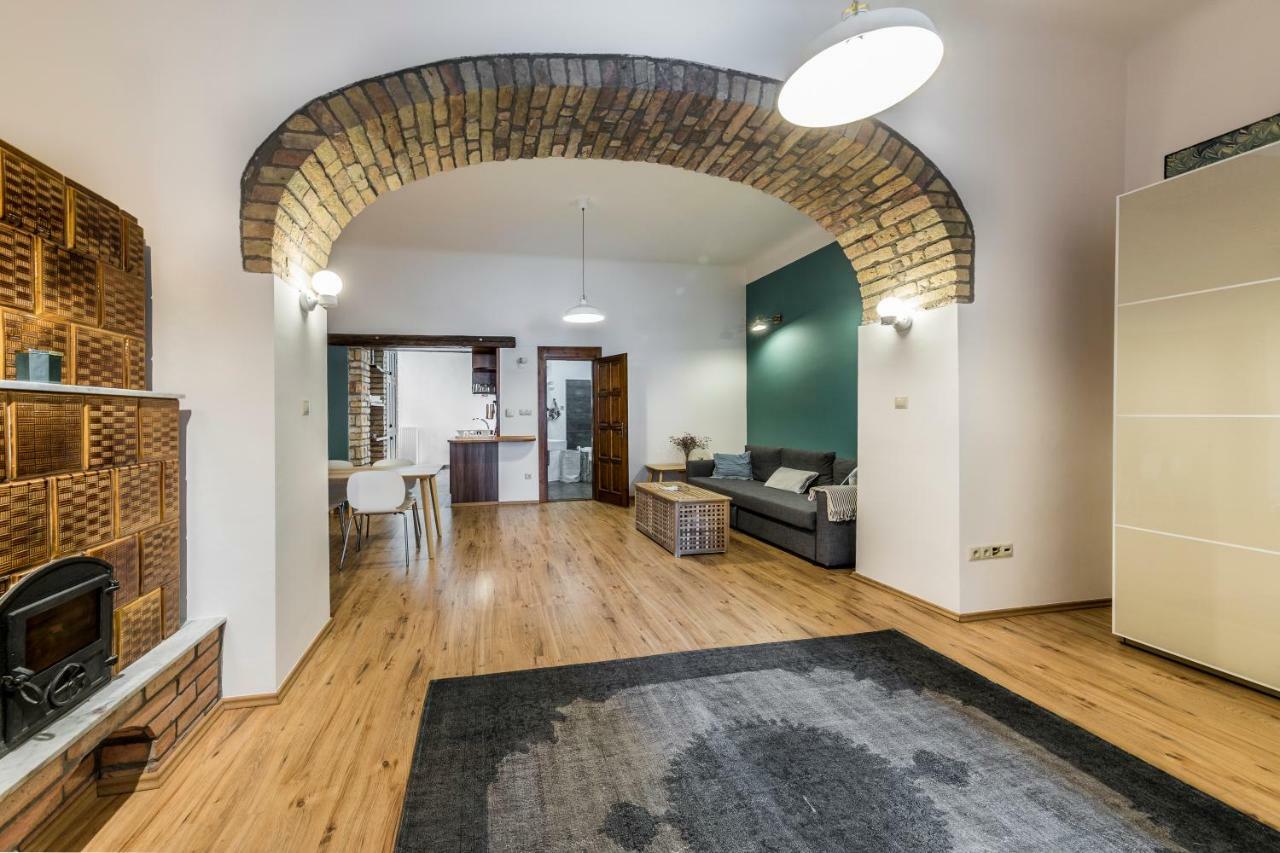 French Touch Apartment With Free Parking بودابست المظهر الخارجي الصورة