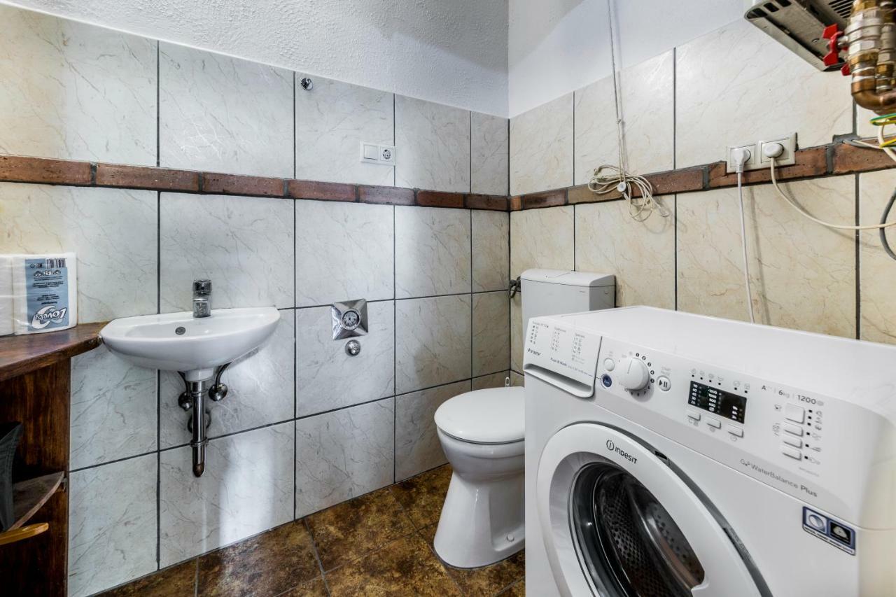 French Touch Apartment With Free Parking بودابست المظهر الخارجي الصورة