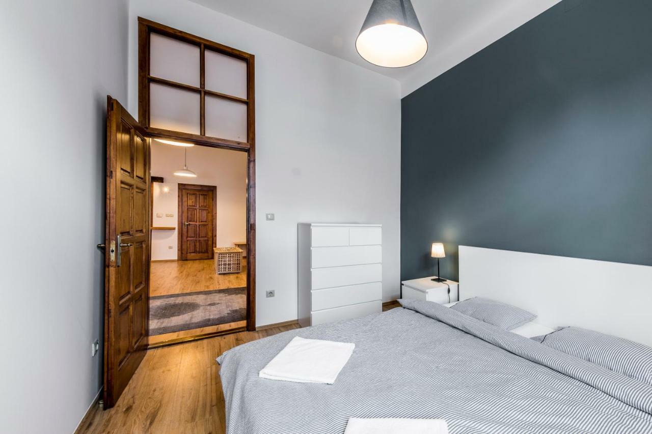 French Touch Apartment With Free Parking بودابست المظهر الخارجي الصورة