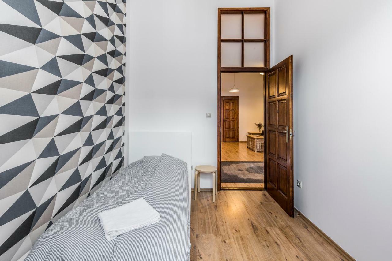 French Touch Apartment With Free Parking بودابست المظهر الخارجي الصورة